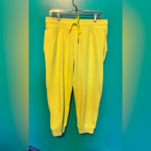 lululemon athletica Pants - Lululemon Athletica Cropped Yellow Scuba Joggers